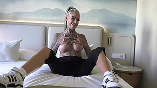 Tattooed MILF Gets Soaked in Cum After Wild Ride