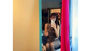 Amateur czech teen in her first toy induced orgasm