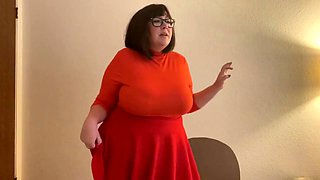 Velma is a slut for her neighbor