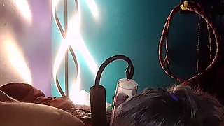 Sideview Pumoing a Monster