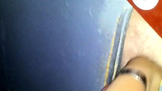 Svenska Hustruns Glory Hole Handjob