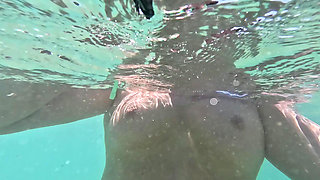 Girl Swimming Naked Underwater No Panties