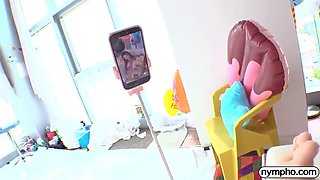 Nympho making Xxlayna Marie jizz