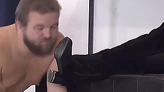 Tatjana Calls a Two Servants