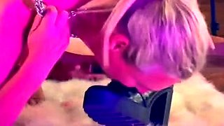 Dominatrix Mistress April - Lesbian slave competition