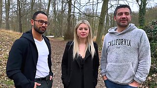 Aurora, 39, offers a sequel to her adventures... - Jacquie et Michel TV