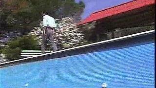 Curvy brunette flashing ass and giving blowjob outdoor