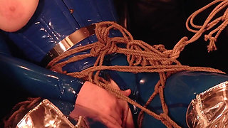 Latex bondage escape video: arya grander sexy masturbation