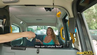 La Paisita Oficial’s Latina Curves Mesmerize in Taxi