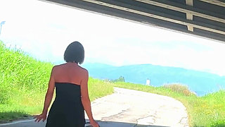 Sway One's Hips Under the Bridge