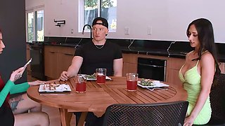 Guess Who's Cumming To Dinner?.Sarah Illustrates / Brazzers