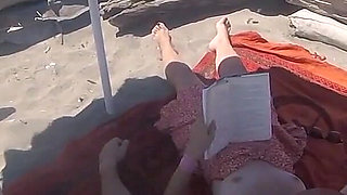 Risky Handjob on the Canary Beach Caught Reading a Book - Misscreamy