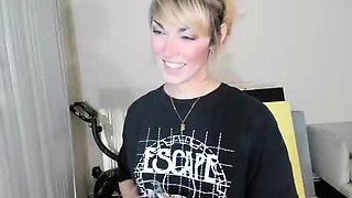 Amateur Solo Shemale Masturbation