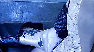 Demon Boss Lady Getz Her Feet Fucked by Black Thug