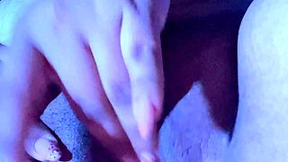 Nighttime Masturbation Ends in Squirt