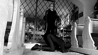 Dominatrix mistress April - the confessional