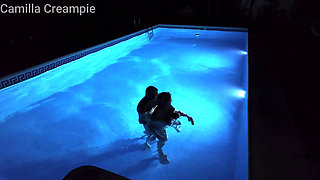 Night Time Fucking and Creampie in the Pool