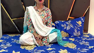 Bhabhi flirts with her devar as she dreams of getting pregnant during intense fucking with real ejaculation