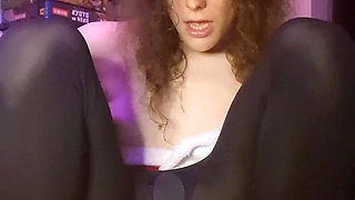 Just a Merry Chrismas, using a dildo to pleasure my ass