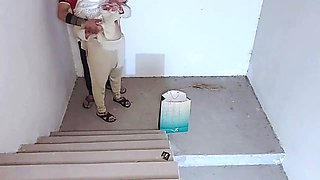 Girlfriend ki Khala ko choda-Late Night Gifting Date On stairs\ud83e\udd75