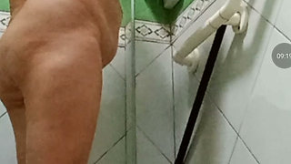 sex  video to my wife when she's taking a bath