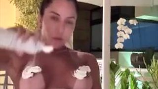 Renata Frisson (Mulher Melão) - Crazy De-robe Taunt & Cropped Splooge Have fun