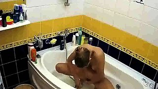 stepsister showers and shaves her twat (spy cam)