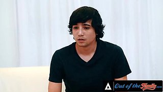 Stepfamily Threesome: Stepmom and Stepsister Help Satisfy Sex Addiction in Family Roleplay