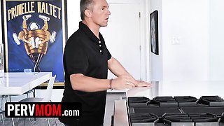Fetish smut with adroit hottie from Perv Mom
