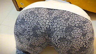 Big Ass Curvy Muslim Hot Stepmom Stuck Under Bed Then She Want Anal Fuck From Me! Episode-1