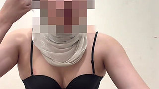 Hijabis Malay Girl Sucks Cock Until Ejaculation