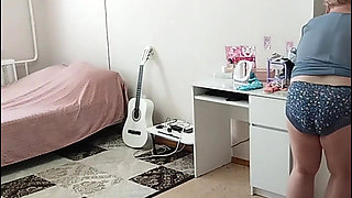 I Spied on My Mother-in-law and How She Was Cleaning up the Room Naked