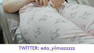 Camel Toe- Masturbation in Pajamas- Puffed Pussy- Swollen Pussy- Big Pussy- Turkish Porn- Turkish MILF