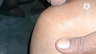 The sister-in-law's ass was inserted into the sister-in-law's ass.