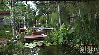 Bears in Paradise Dallas and Owen