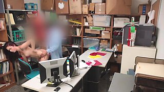 Amateur babe Naiomi Maye gets pounded by Marcus in hot doggie