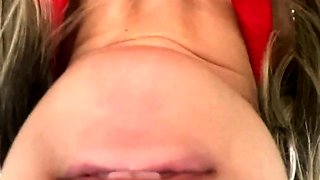 Big boob brunette masturbates on webcam