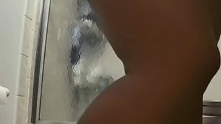 Legs Trembling Hold My Pee as Long as I Can Pissing