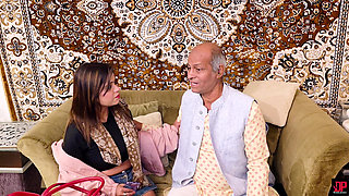 Indiam Desi Oldman Jamal Fucking Licking Kissing to His Young Girlfriend Shrimoyee