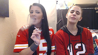 Smoking out my lesbian gf