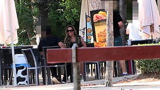 Lez babes outdoors fingering