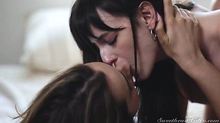 Pure Lana Smalls and Ophelia Fae's skinny smut