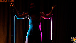 30 Minutes of BDSM Backstage with Dreamarinna, Behind the Scenes