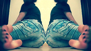 Bare feet in jeans JOI CEI