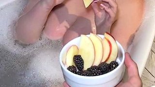 Busty Abigaiil Morris Craves A Steamy Bath