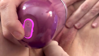 Wifey Squirts - First Time Ever!