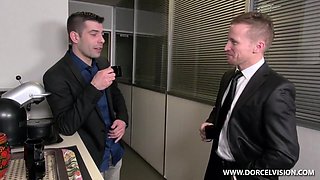 Anna 25 Ans Assistante Sociale