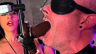 Hawaiian Blowjob From Kinky Brunette