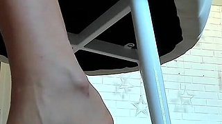 Latex Goddess in High Heel Sandals - Live Stream