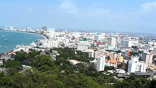 Young Thai MILF picked up at viewpoint